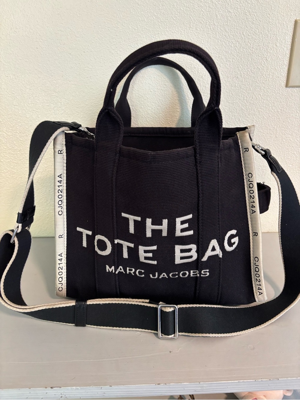 Marc Jacobs Black and White The Tote Bag Crossbody